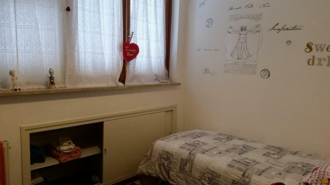 Home Denise E Luca 拉蒂纳 外观 照片